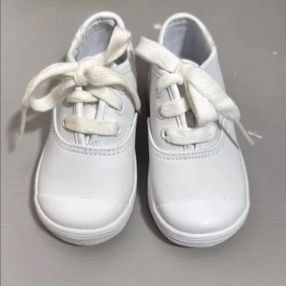 Keds Like New White Sneakers Classic leather - Picture 1 of 9